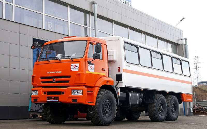 Вахтовый автобус НЕФАЗ-4208 в Красноярске